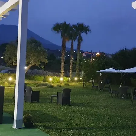 住宿加早餐酒店 Stone Garden 埃尔科拉诺