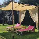 Stone Garden Bed & Breakfast 3*