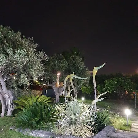 Stone Garden Ercolano
