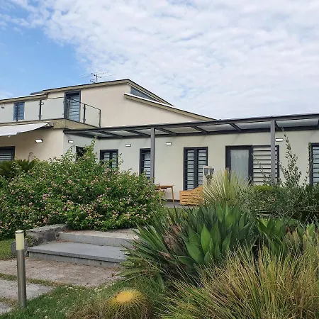 Stone Garden فندق مبيت وإفطار إيركولانو