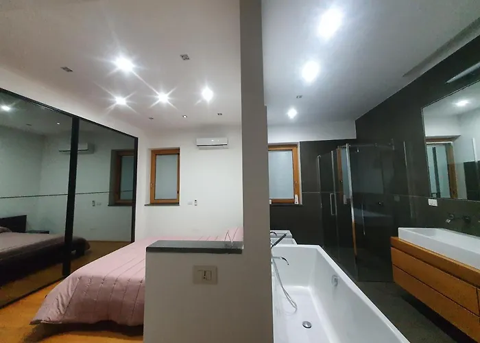 فندق مبيت وإفطار Stone Garden 3*